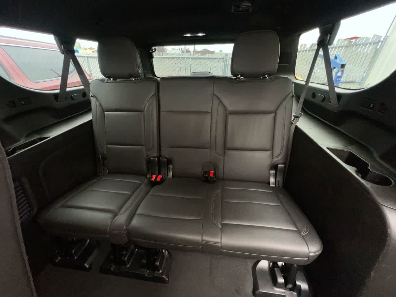 Used 2023 Chevrolet Suburban LT AWD/4WD image 24