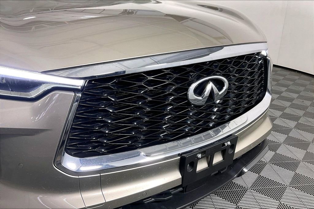Used 2023 INFINITI QX60 Sensory w/ Vision Package image 40