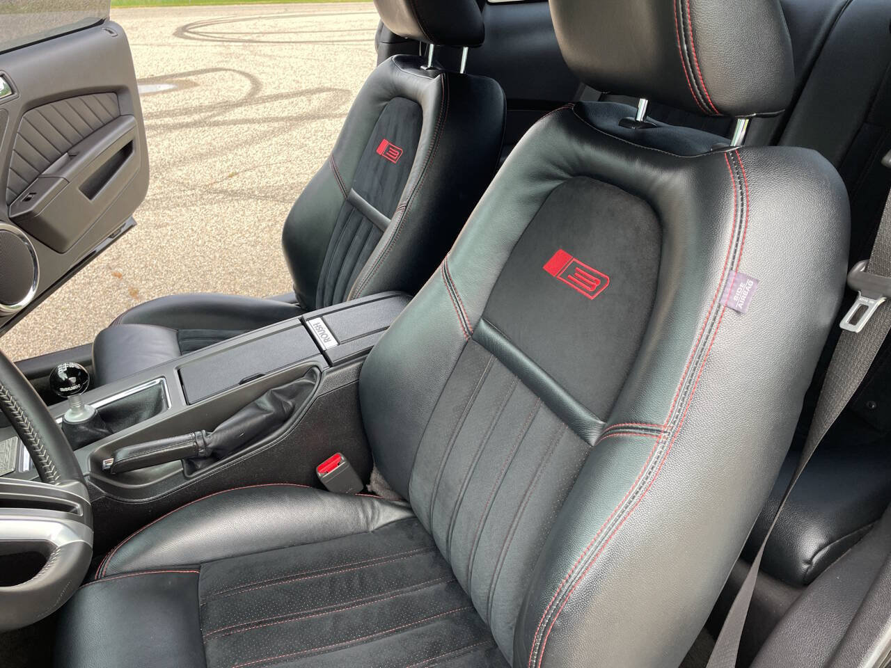 Used 2012 Ford Mustang GT Premium RWD image 56