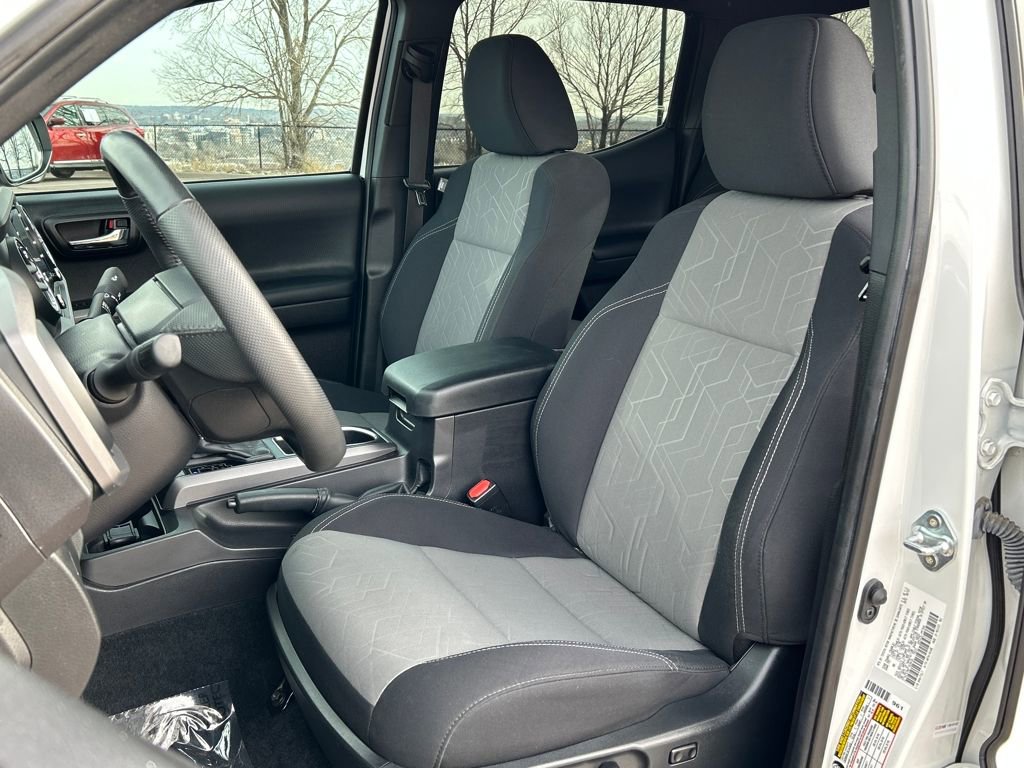 Used 2023 Toyota Tacoma TRD Sport image 17