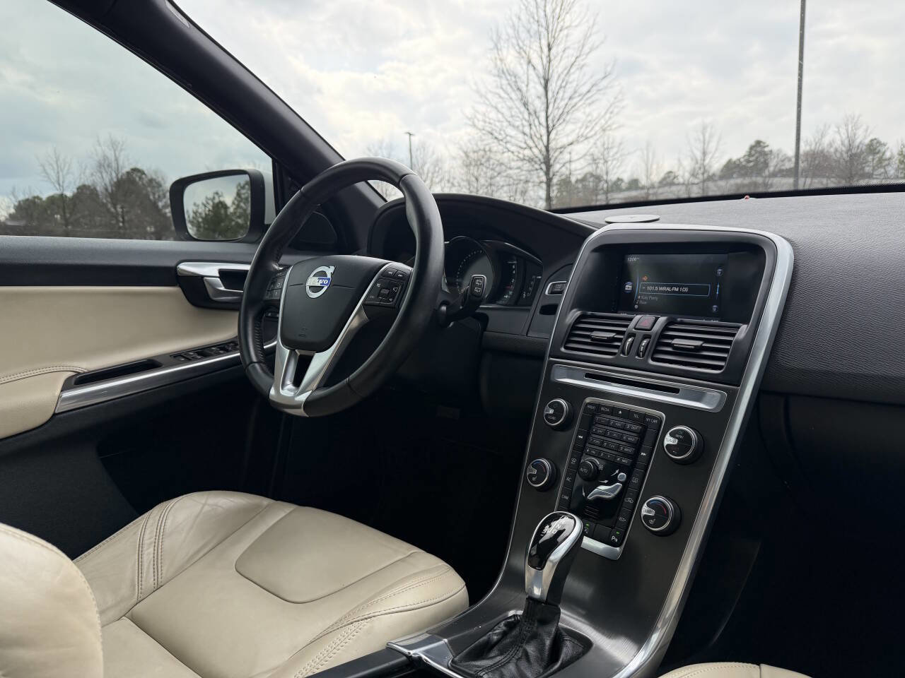 Used 2015 Volvo XC60 T5 Premier Plus FWD image 20