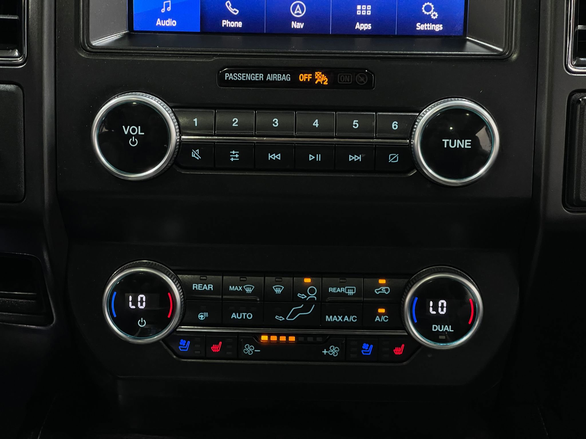 Used 2021 Ford Expedition Max Limited AWD/4WD image 25