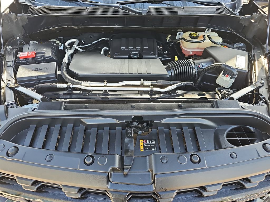 Used 2021 Chevrolet Silverado 1500 Custom w/ LPO, Dark Essentials Package image 32