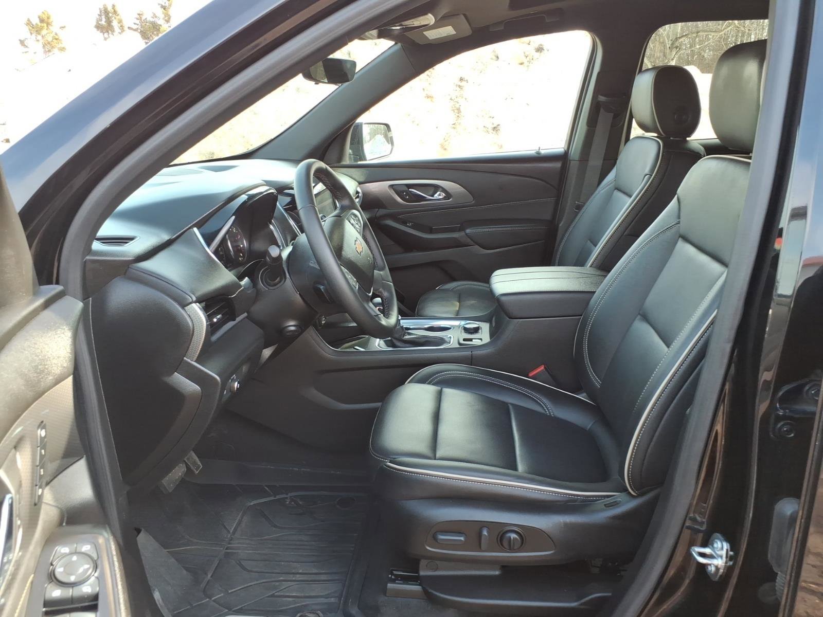 Used 2023 Chevrolet Traverse Premier AWD/4WD image 10