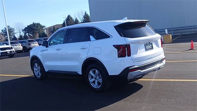 New 2026 Kia Sorento LX image 9