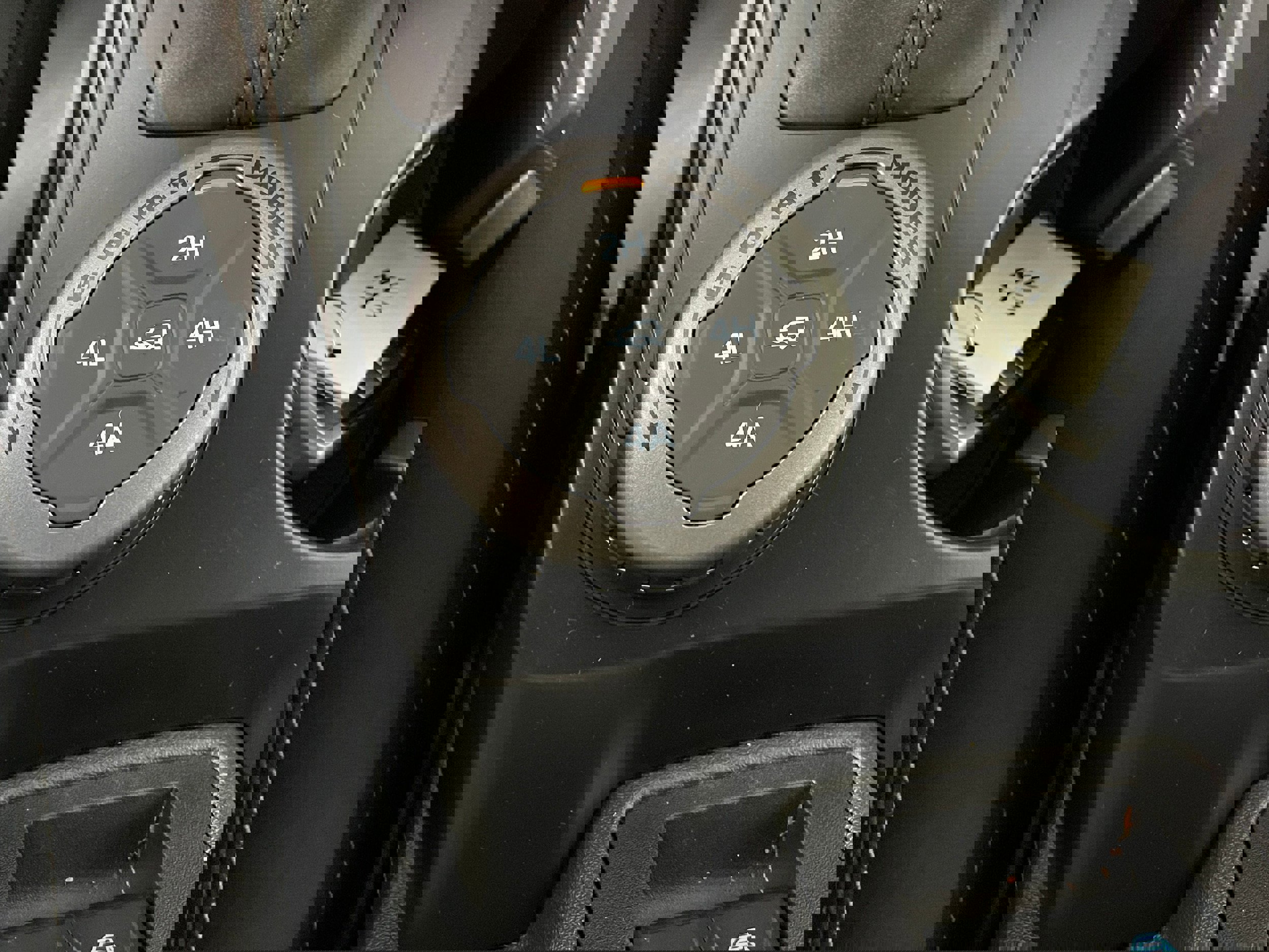 New 2025 Ford Bronco Badlands image 10