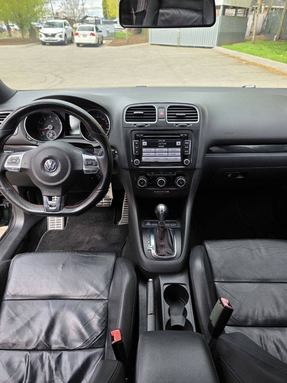 Used 2010 Volkswagen GTI 4-Door FWD image 12