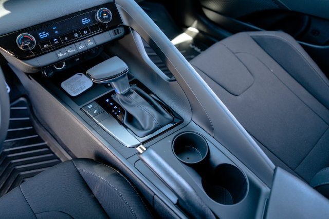 New 2026 Hyundai Elantra Sport FWD image 22