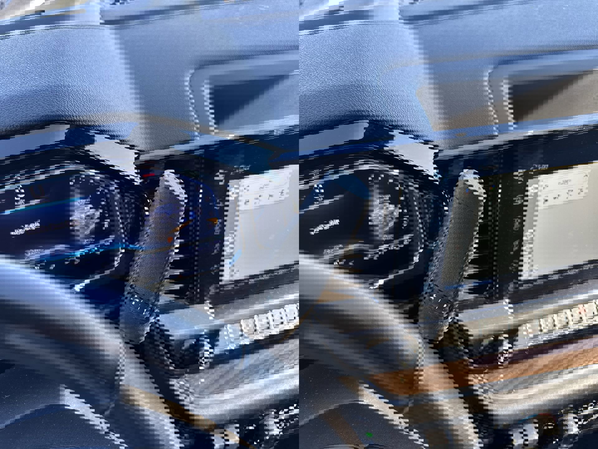 Certified 2024 Chevrolet Silverado 3500 LT w/ Safety Package image 20