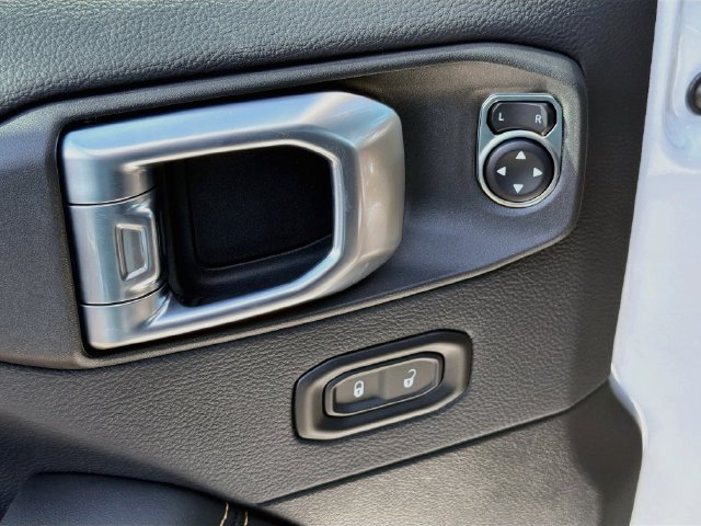 New 2027 Jeep Wrangler Unlimited Sahara AWD/4WD image 21