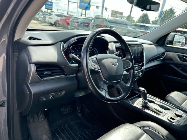 Used 2020 Chevrolet Traverse RS w/ LPO, 'HIT The Road' Package AWD/4WD image 13