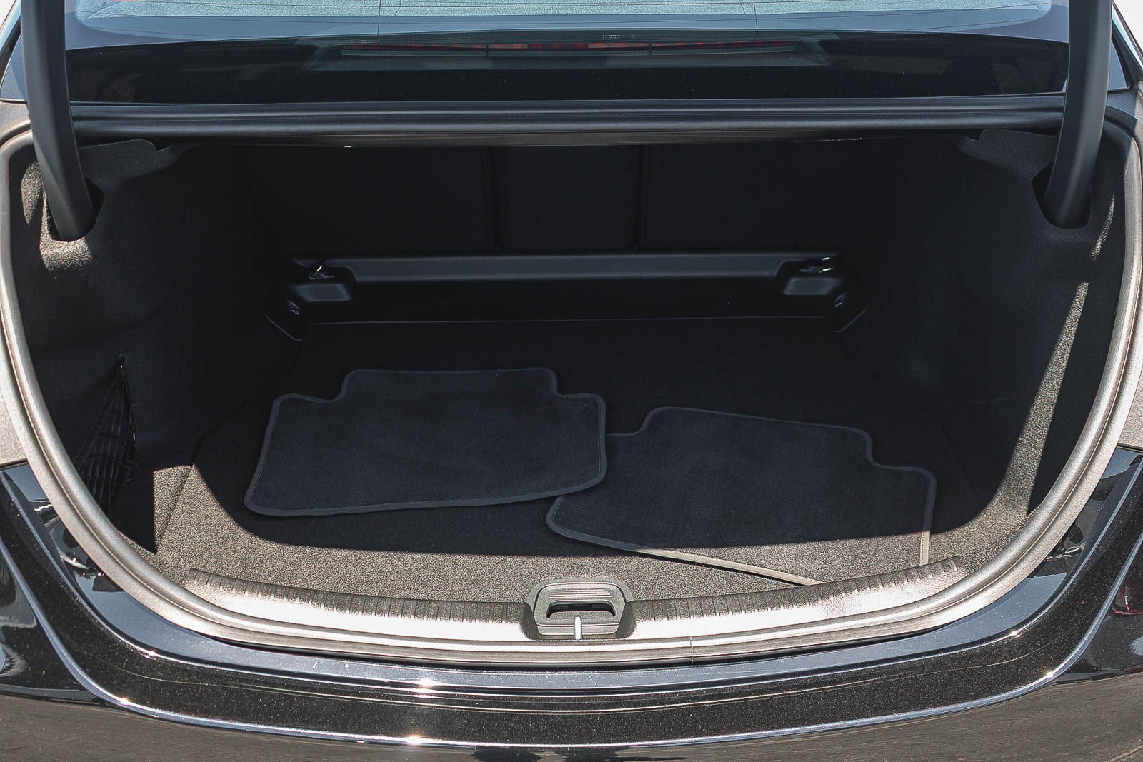 Used 2025 Mercedes-Benz C 300 Sedan image 26