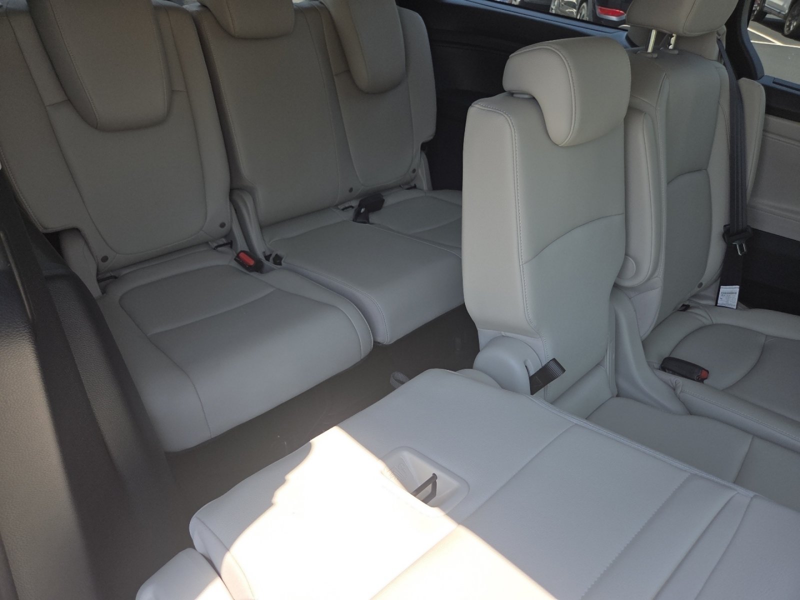 Certified 2026 Honda Odyssey EX-L image 28