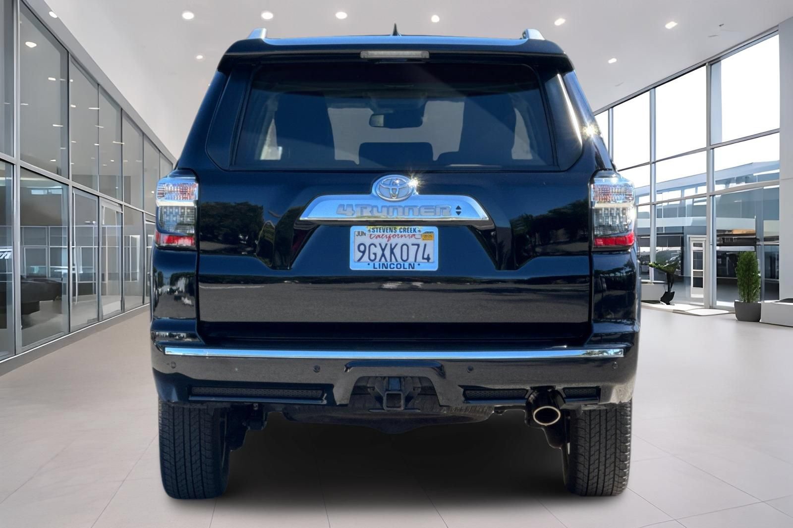 Used 2023 Toyota 4Runner Limited AWD/4WD image 5