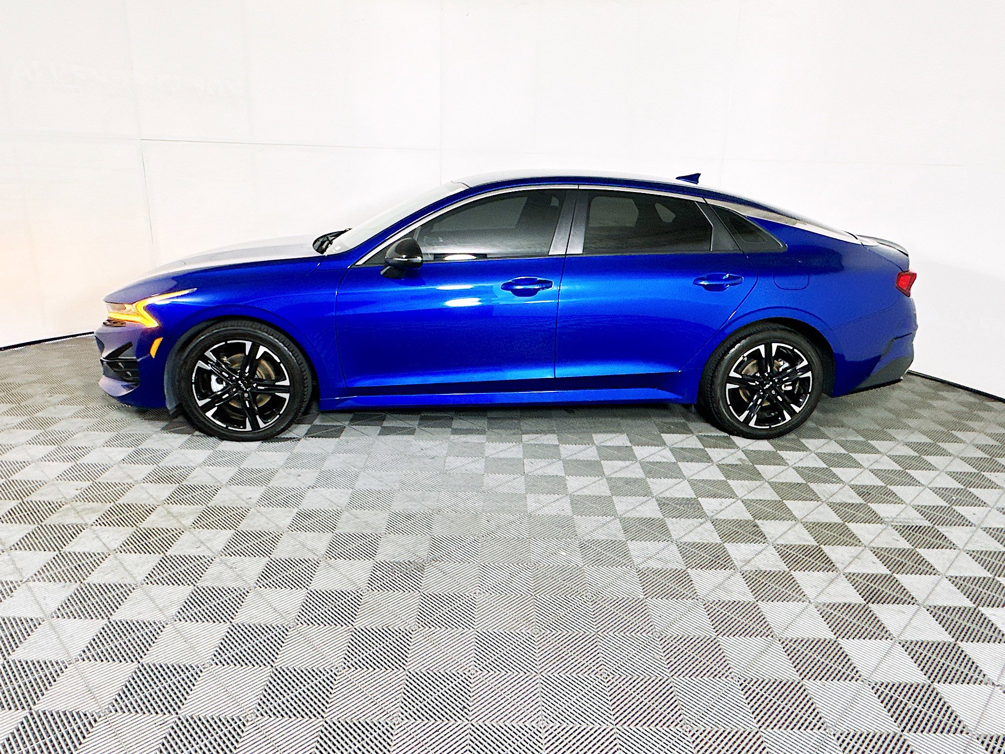 Used 2022 Kia K5 GT-Line FWD image 6