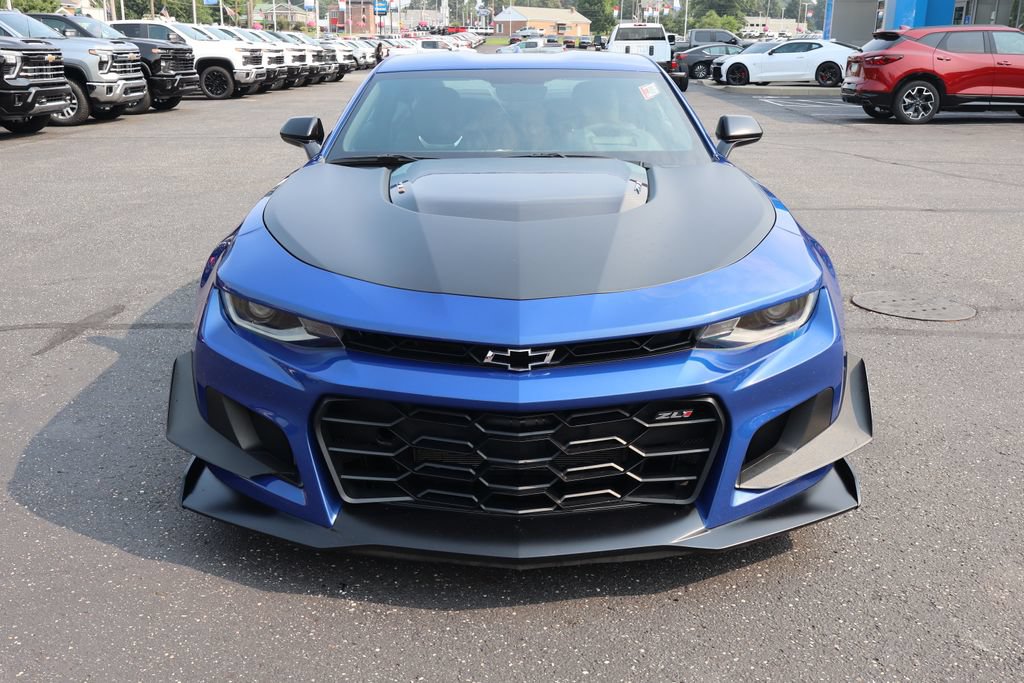 Used 2022 Chevrolet Camaro ZL1 RWD image 28