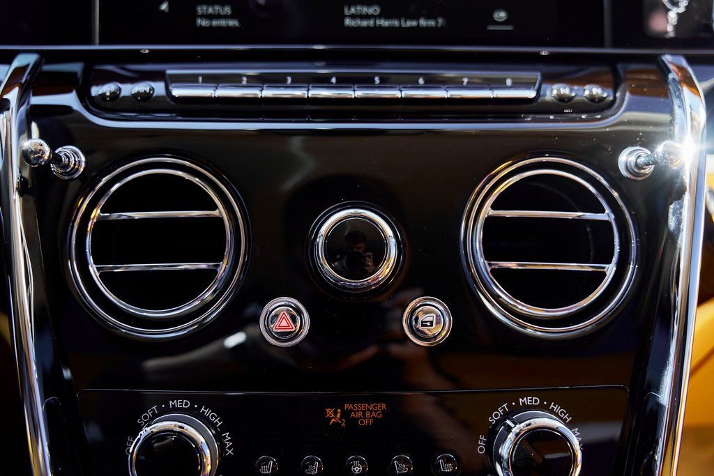 Used 2025 Rolls-Royce Cullinan image 79