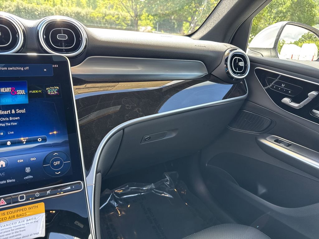 Certified 2025 Mercedes-Benz GLC 300 300 image 25