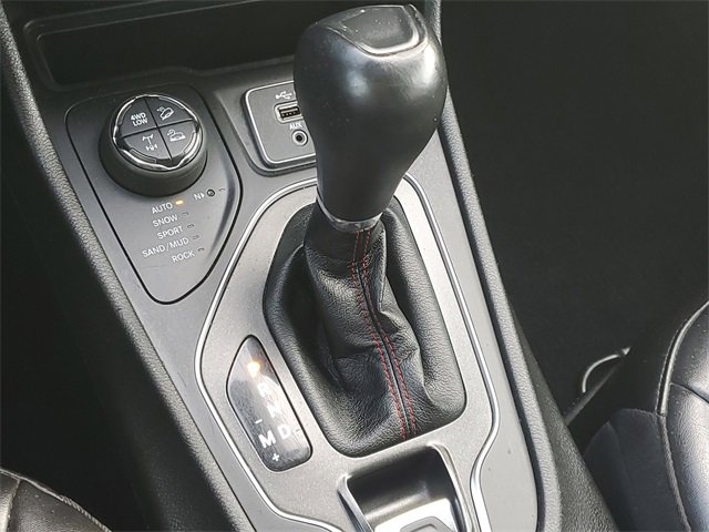 Used 2021 Jeep Cherokee Trailhawk w/ Comfort & Convenience Group image 29