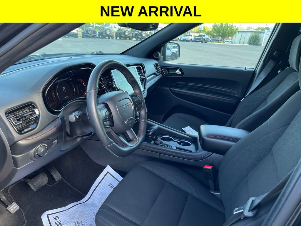 Used 2025 Dodge Durango GT AWD/4WD image 2