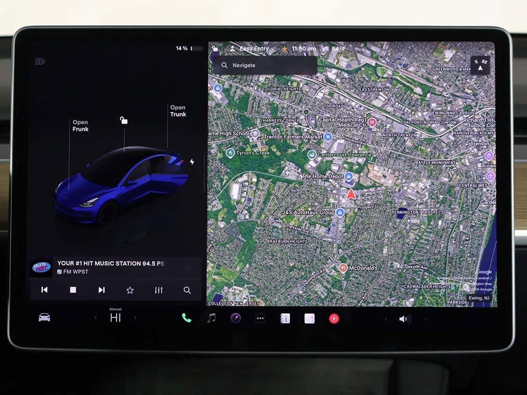 Used 2023 Tesla Model 3 Performance image 41