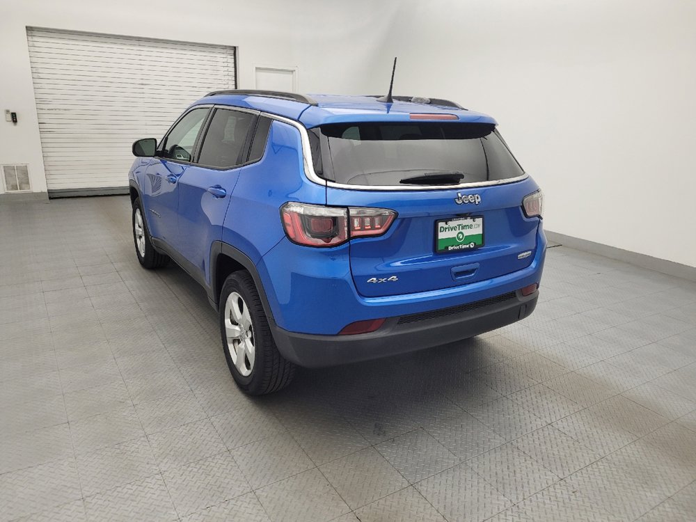 Used 2017 Jeep Compass Latitude w/ Popular Equipment Group AWD/4WD image 5