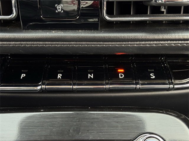 Used 2022 Lincoln Nautilus Reserve w/ Equipment Group 201A image 20