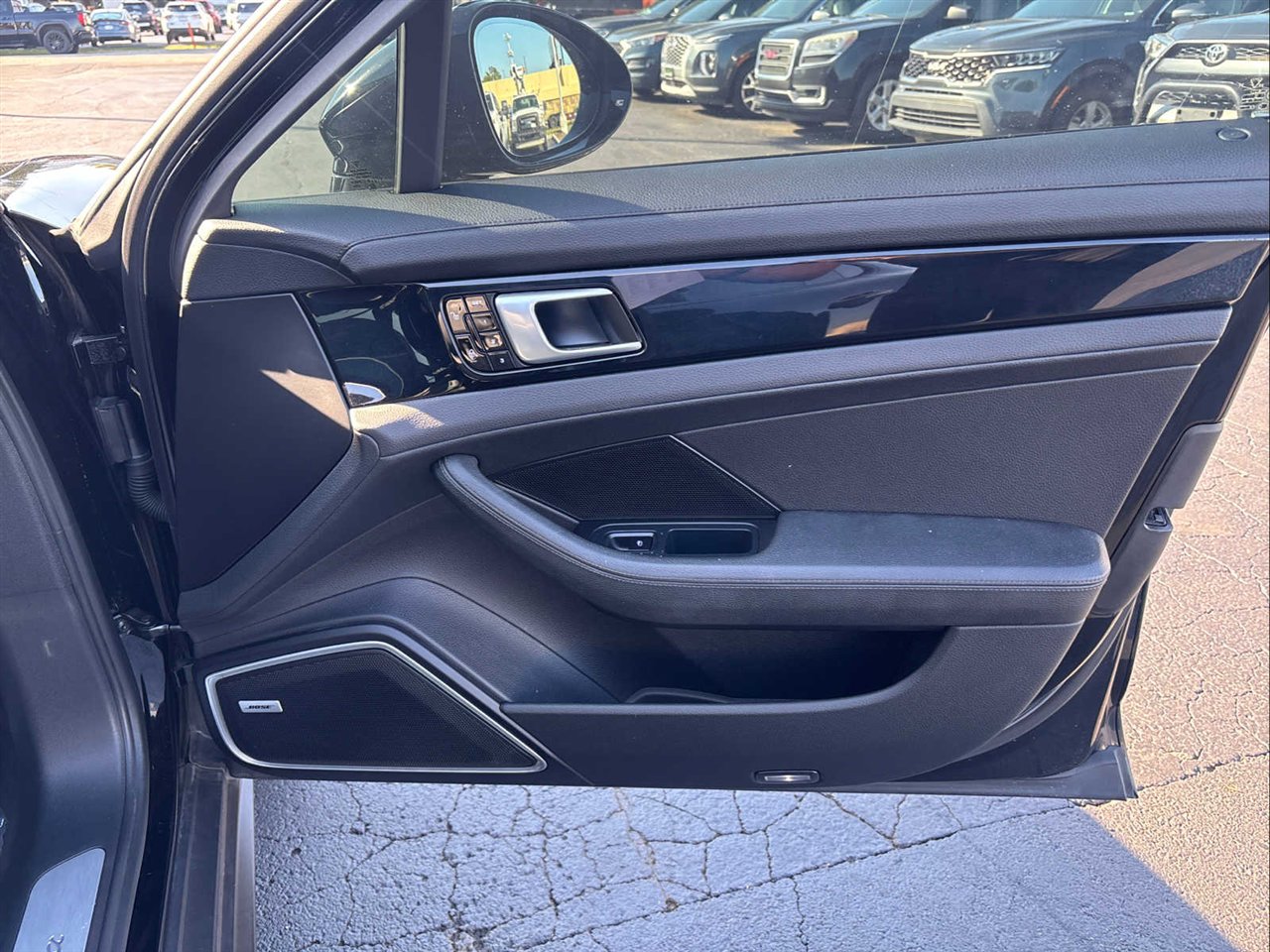 Used 2018 Porsche Panamera 4 image 20