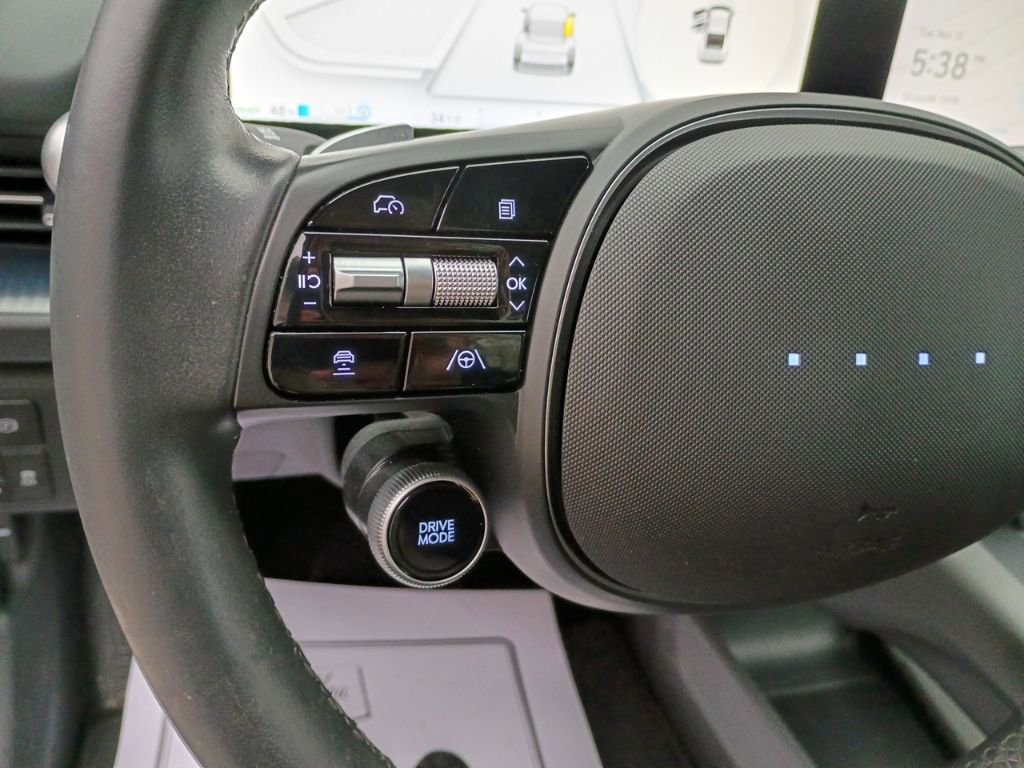 Used 2023 Hyundai Ioniq 6 SE image 21