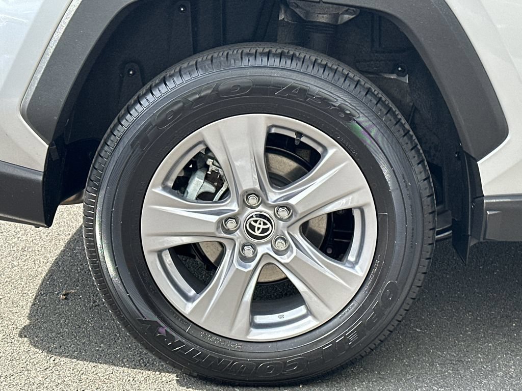 Certified 2025 Toyota RAV4 XLE AWD/4WD image 7