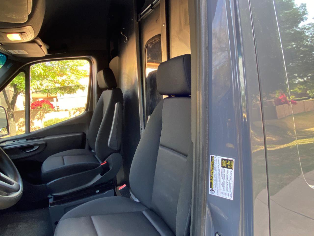 Used 2023 Mercedes-Benz Sprinter 2500 image 23