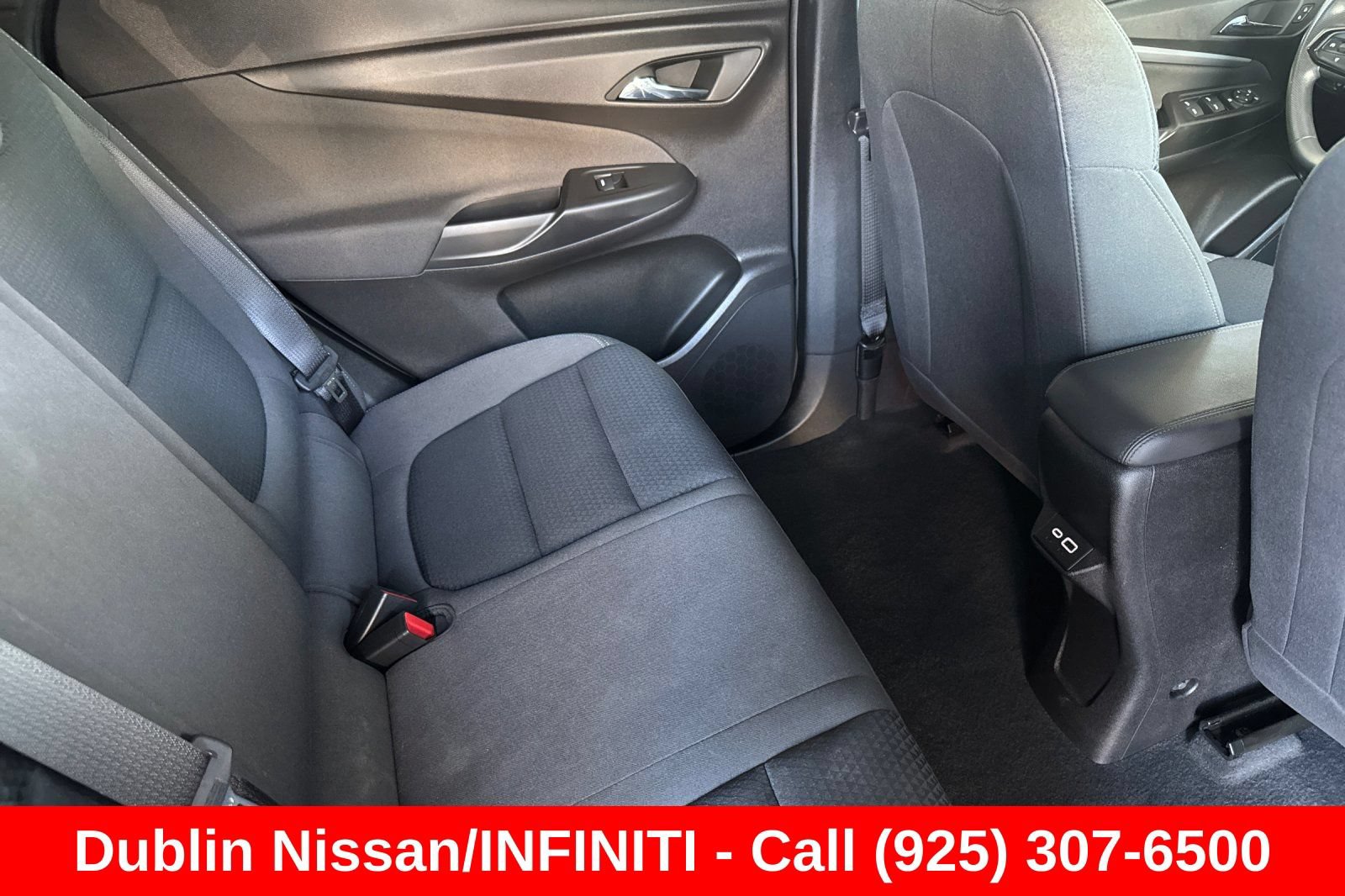 Used 2023 Chevrolet Bolt EUV LT FWD image 19