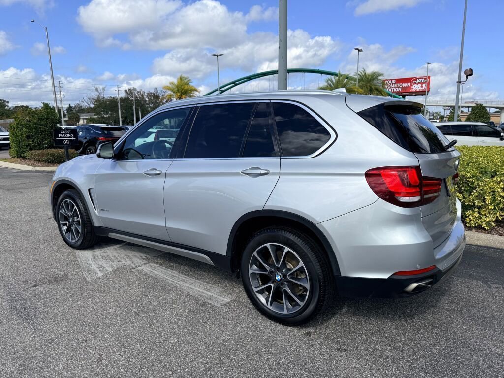 Used 2018 BMW X5 sDrive35i w/ Driving Assistance Package image 2