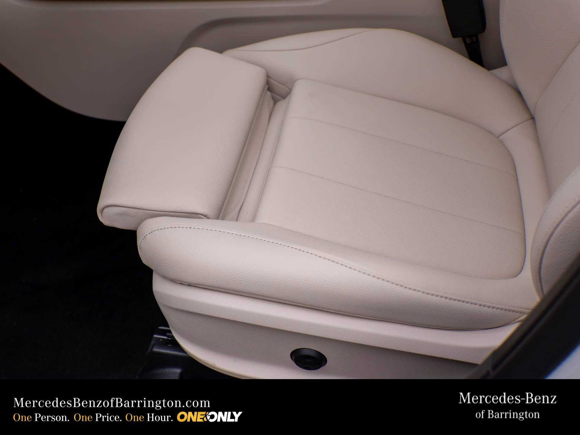 New 2026 Mercedes-Benz GLB 250 4MATIC image 19