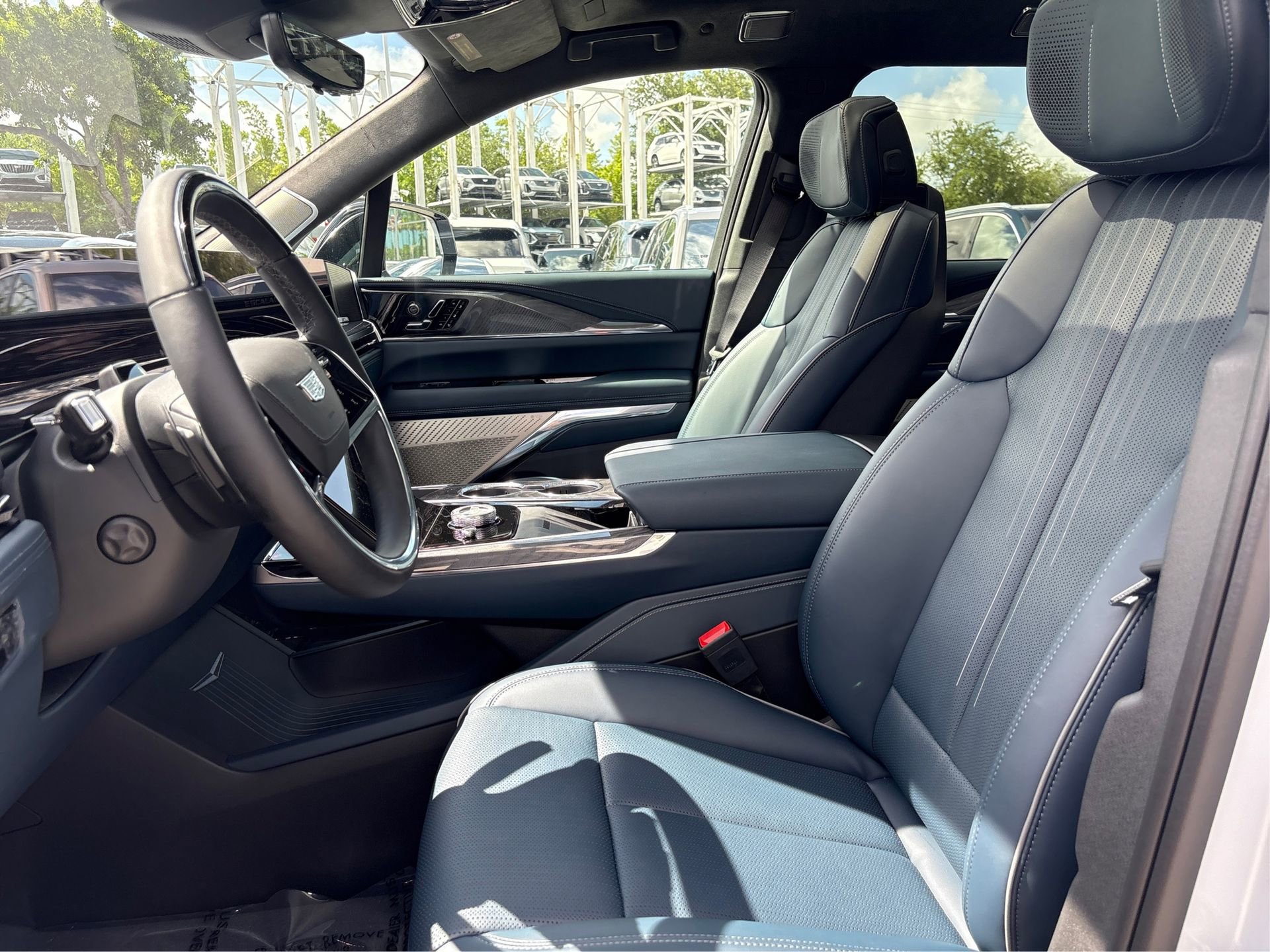 New 2026 Cadillac Escalade IQL Luxury image 9