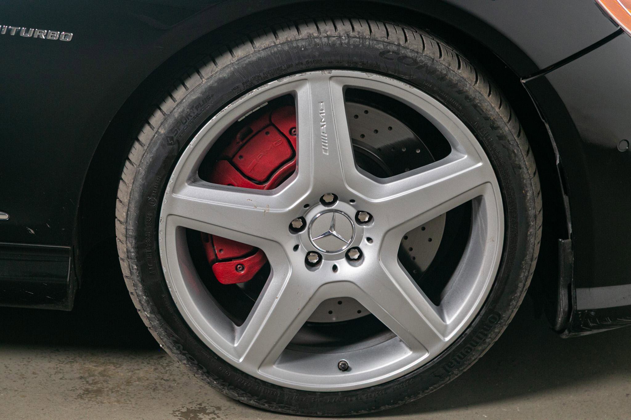 Used 2012 Mercedes-Benz CL 63 AMG image 24