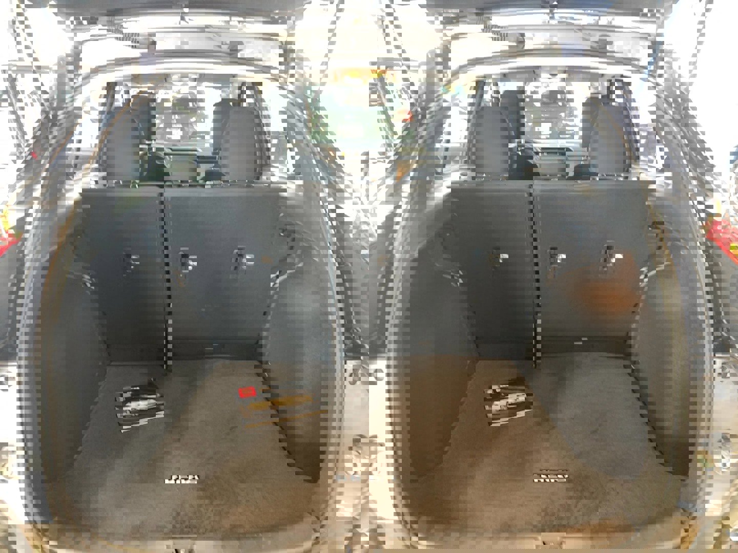 Used 2019 Nissan Kicks SV image 17