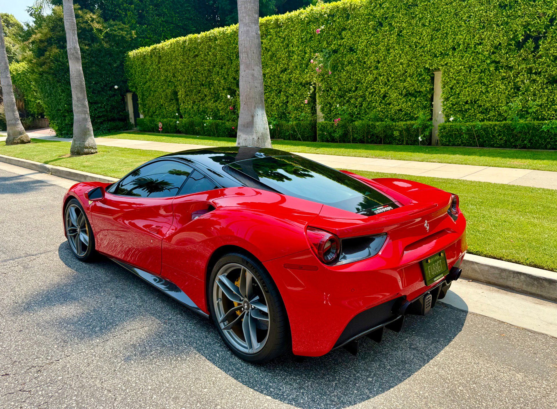 Used 2016 Ferrari 488 GTB image 10
