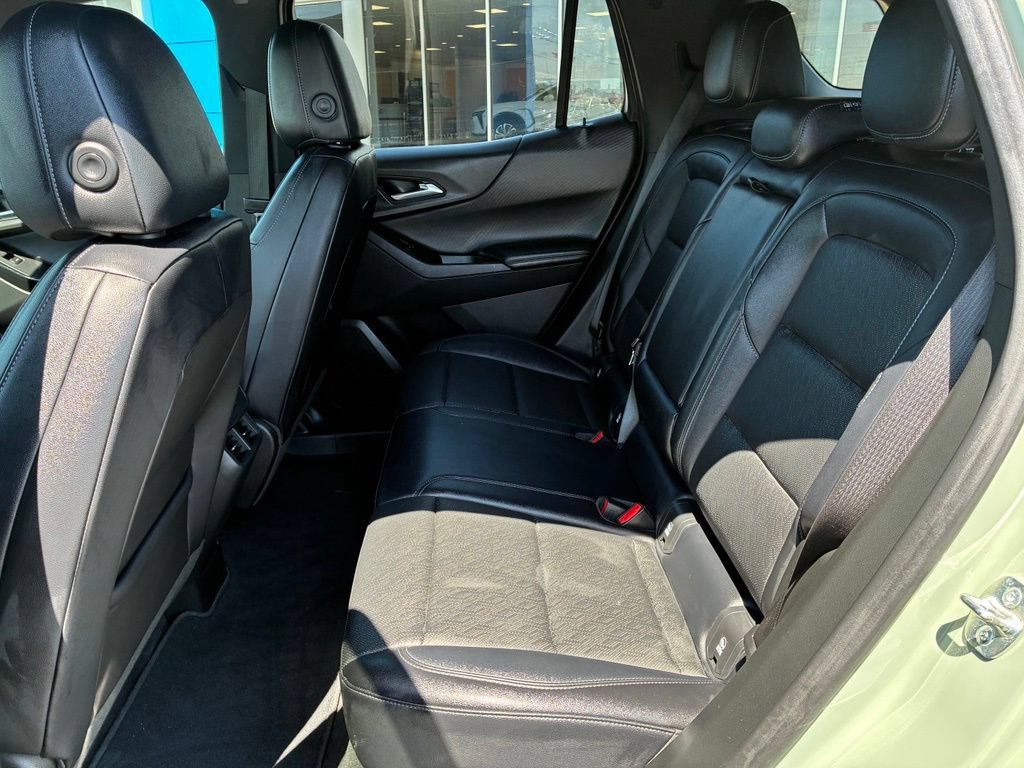 Used 2026 Chevrolet Equinox LT w/ Convenience Package II AWD/4WD image 9