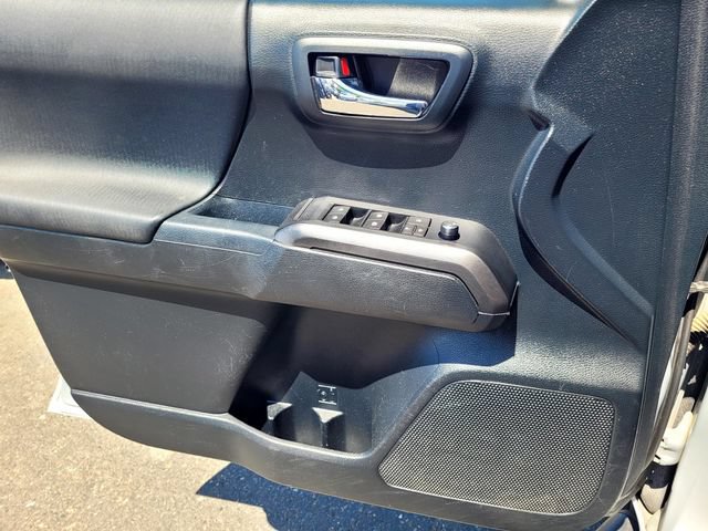 Used 2017 Toyota Tacoma TRD Pro AWD/4WD image 13