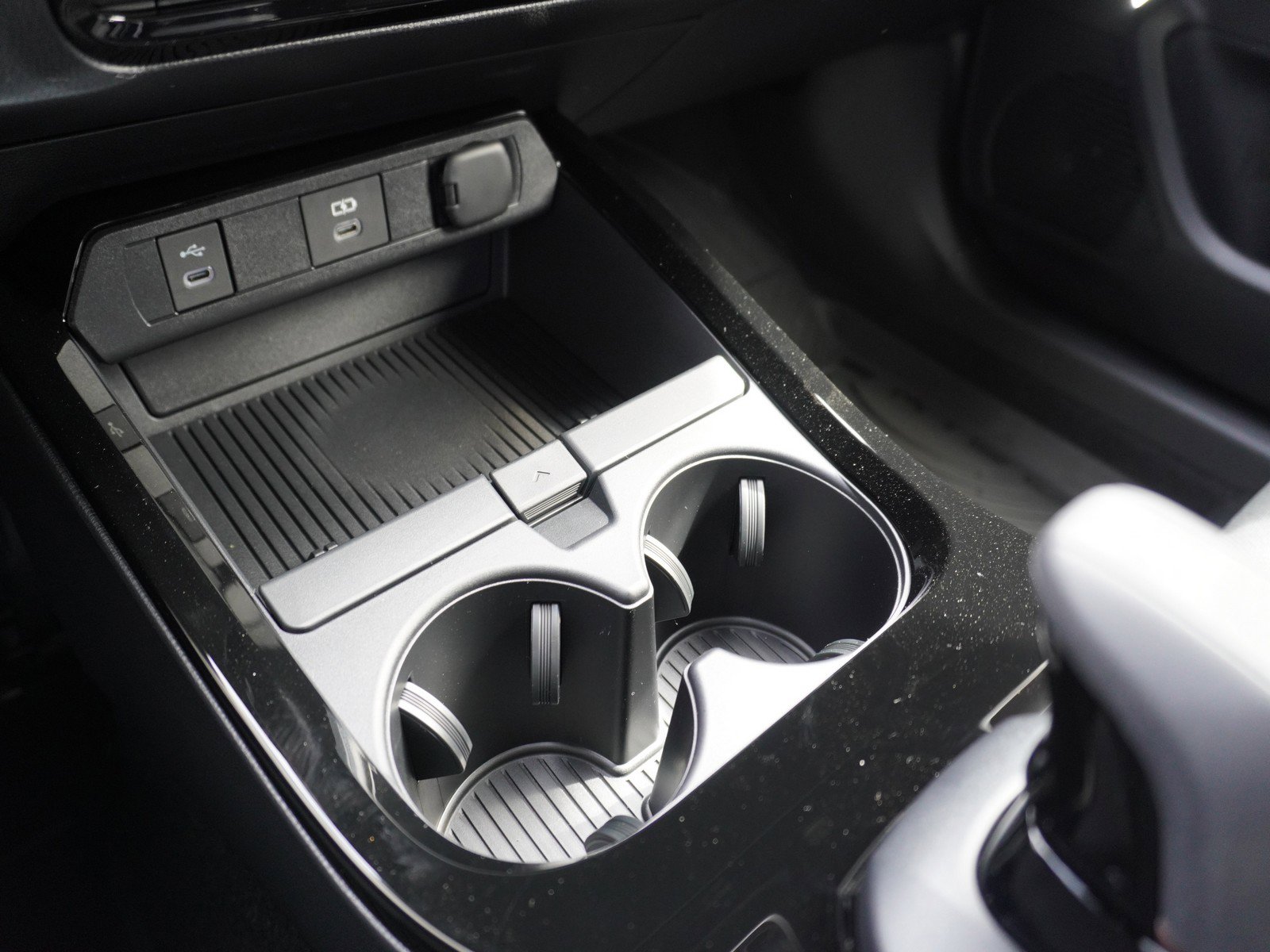 New 2026 Toyota Prius Plug-In Hybrid image 25