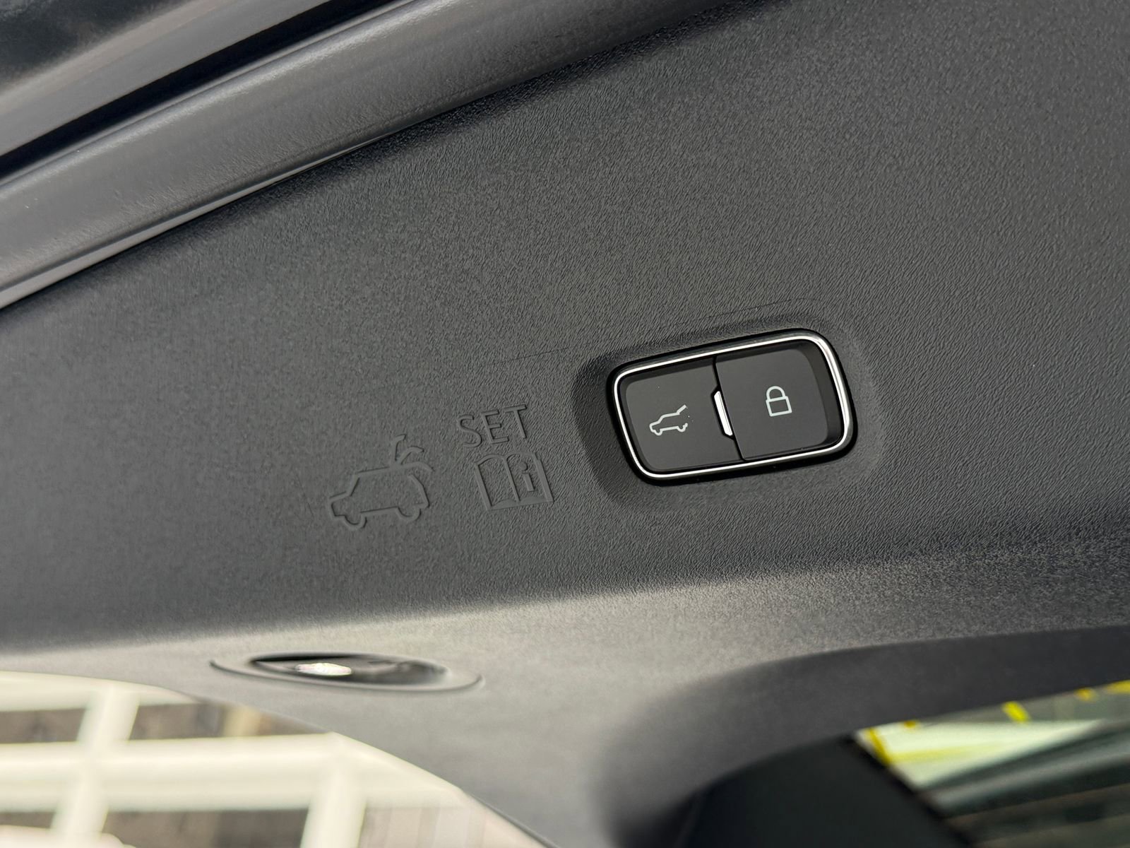 New 2026 Lincoln Navigator L Reserve AWD/4WD image 17