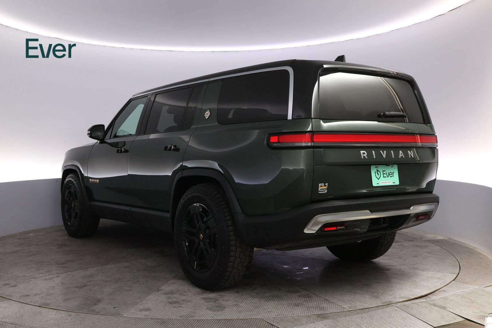Used 2023 Rivian R1S Adventure AWD/4WD image 17