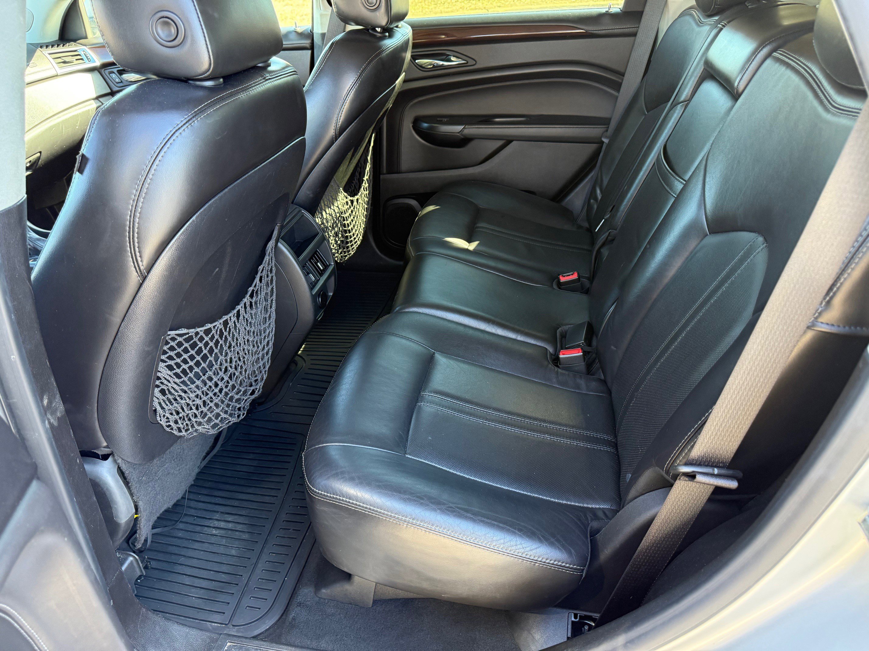 Used 2015 Cadillac SRX Luxury w/ Driver Awareness Package image 11