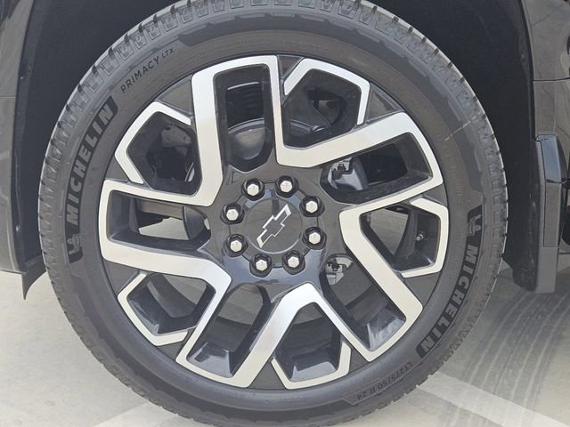 New 2024 Chevrolet Silverado EV RST image 9