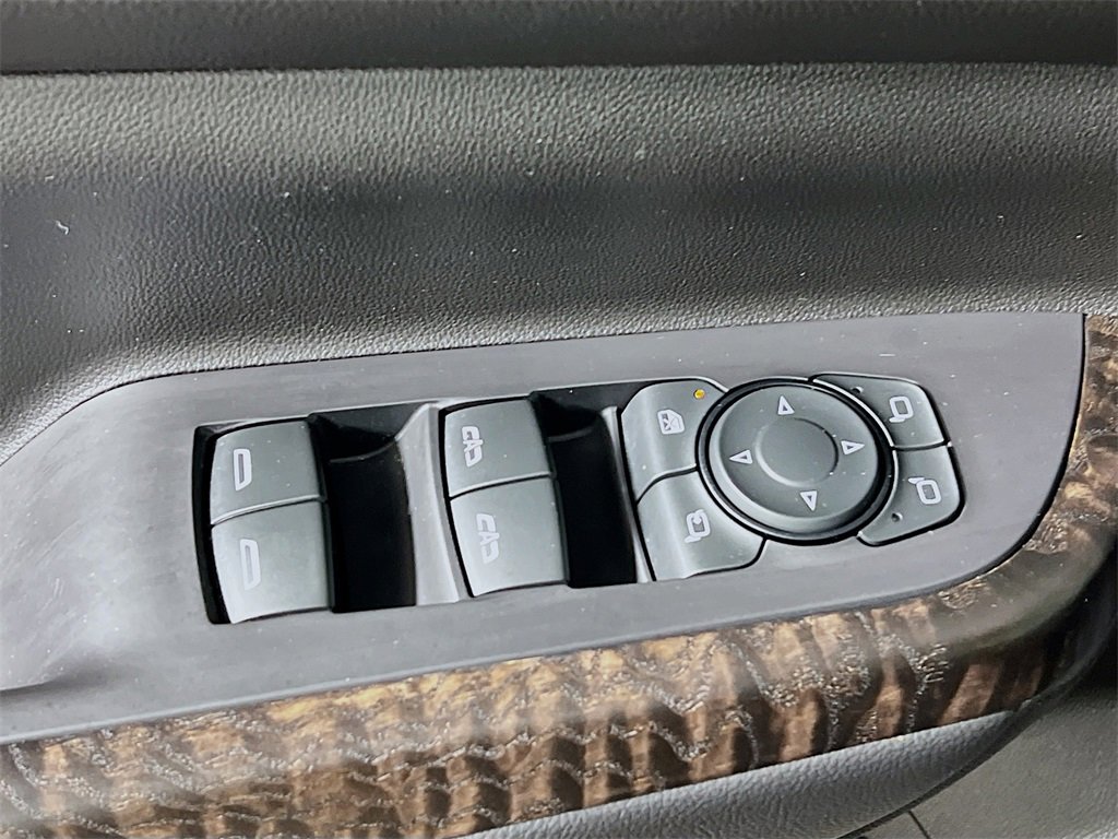 Used 2021 GMC Acadia Denali w/ Denali Ultimate Package image 17