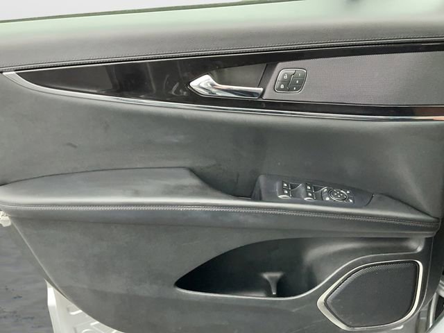 Used 2022 Lincoln Nautilus Reserve image 12