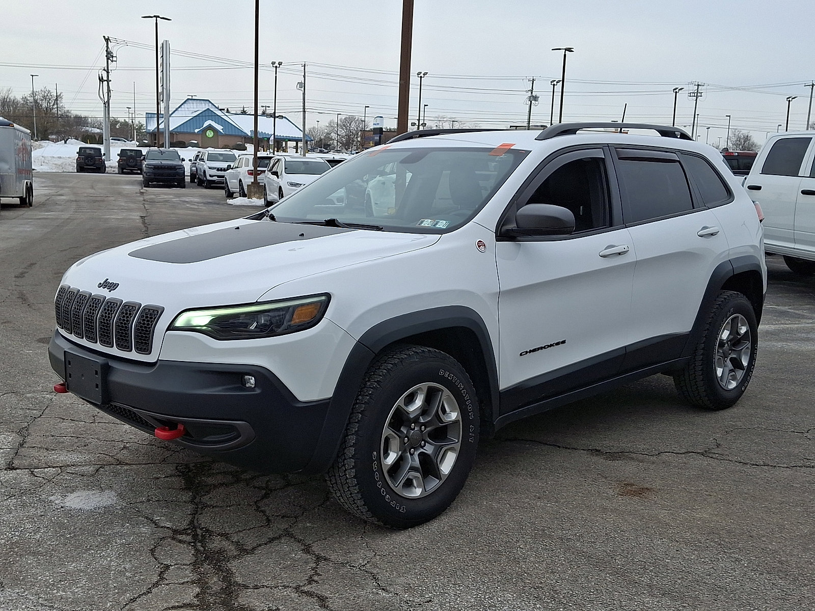 Certified 2019 Jeep Cherokee Trailhawk image 4