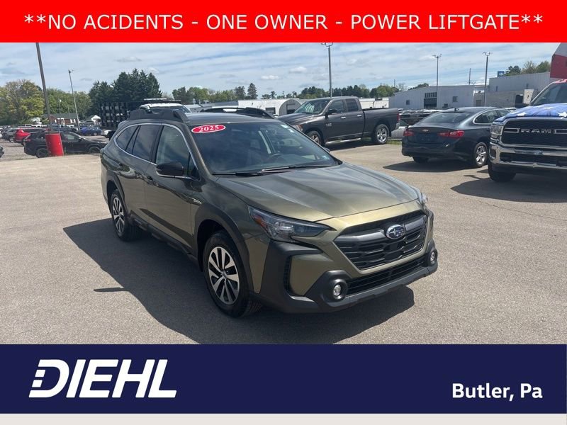 Used 2025 Subaru Outback Premium AWD/4WD image 1