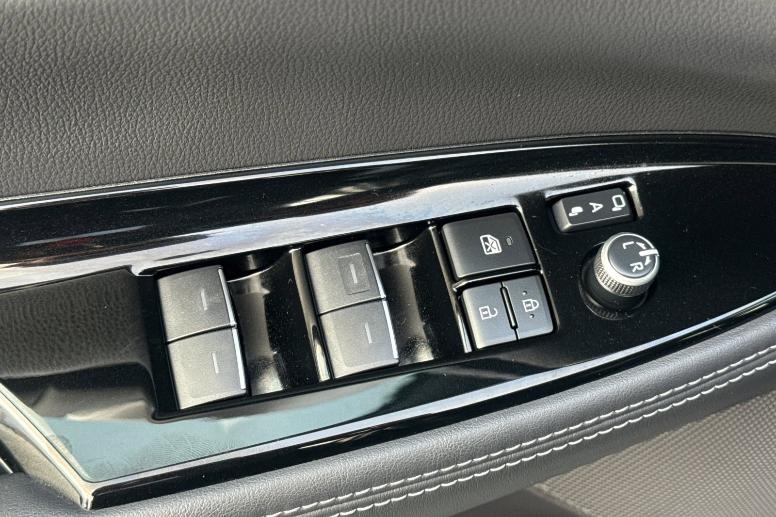 Certified 2023 Toyota Mirai XLE image 17